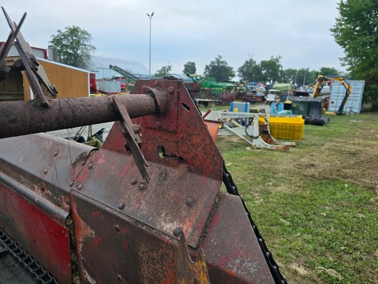 new-holland-519-image-6