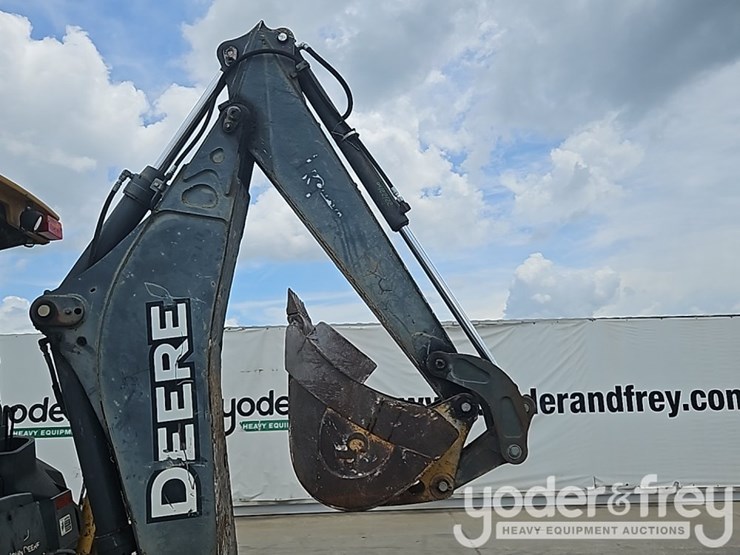 2011-deere-310j-image-23