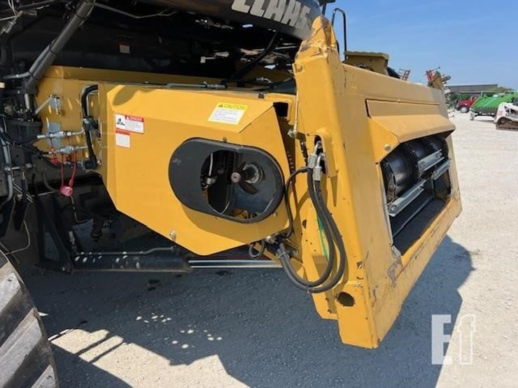 2015-claas-lexion-740-image-16