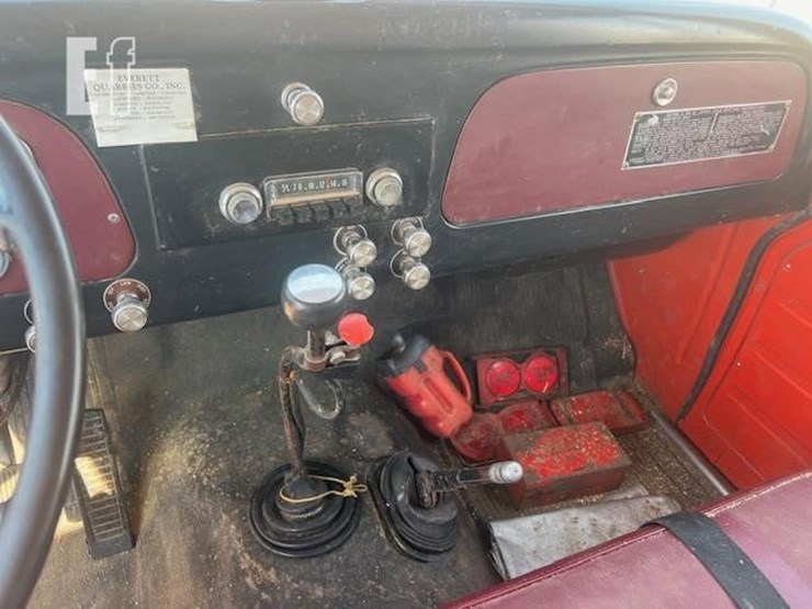 1972-international-s1600-image-37