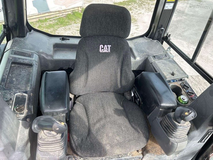 2018-caterpillar-d5k-lgp-image-16