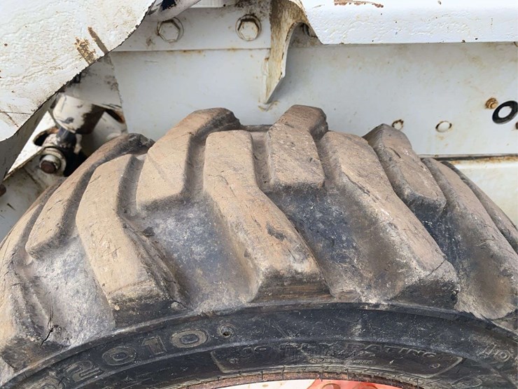 bobcat-743b-image-11