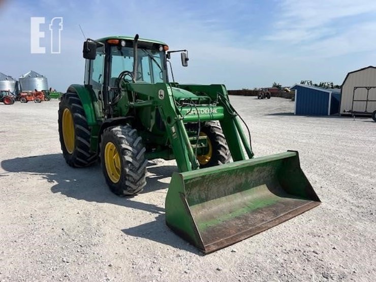 john-deere-6415-image-11