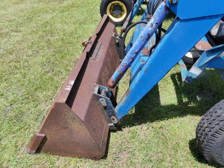 new-holland-3930-image-9