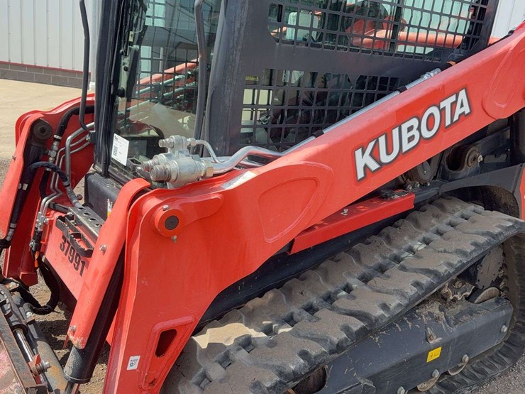 2019-kubota-svl65-2-image-21