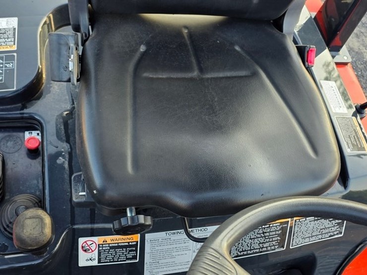 2023-kubota-r430-image-39