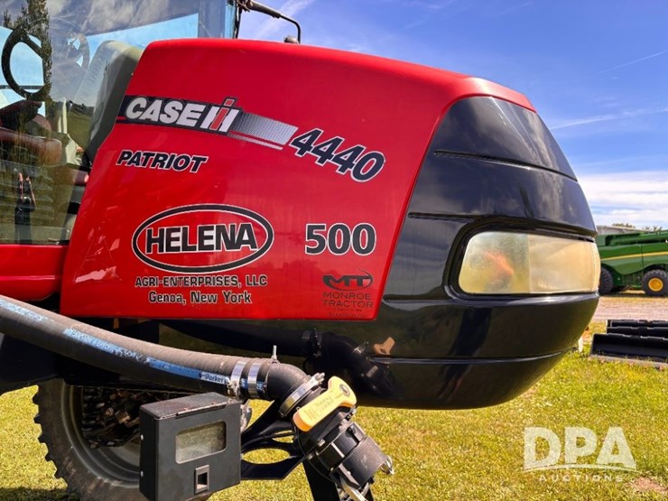 2019-case-ih-patriot-4440-image-81
