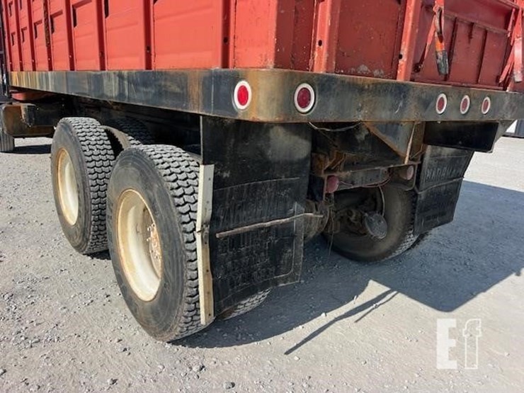 1997-gmc-7500-image-21