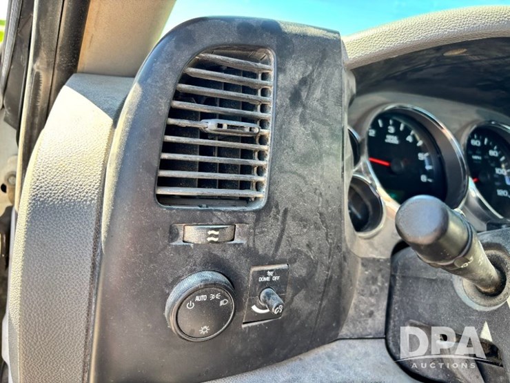 2008-chevrolet-2500-image-69