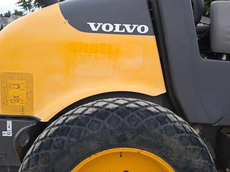 2016-volvo-sd45-image-24