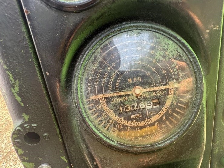 john-deere-420-image-11