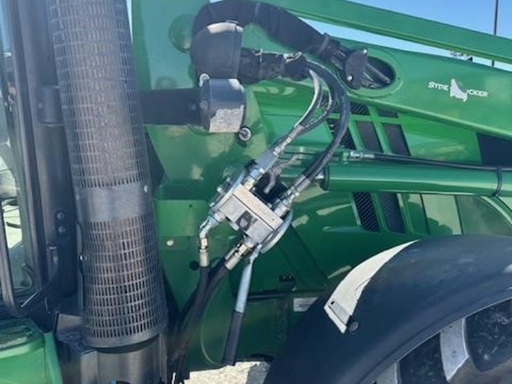 2014-john-deere-6125r-image-14