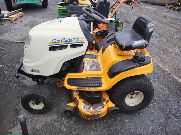 cub-cadet-lt1045-image-5