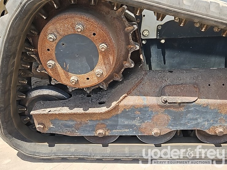 2016-bobcat-t650-image-9