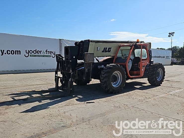 2018-jlg-1055-image-1