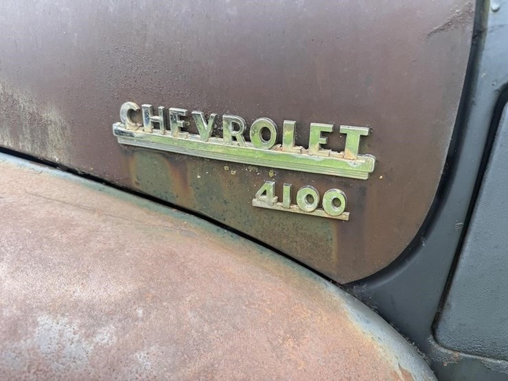chevrolet-4100-dump-truck-image-10
