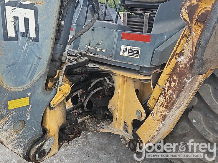 2011-deere-310j-image-27