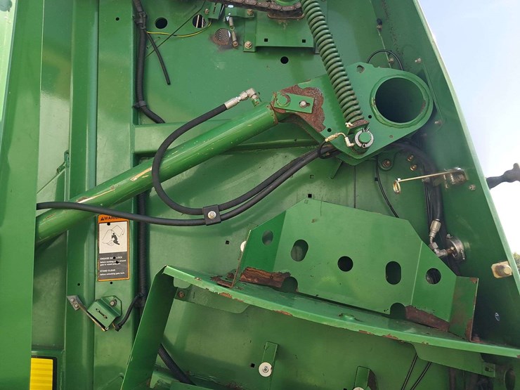 john-deere-854-image-11