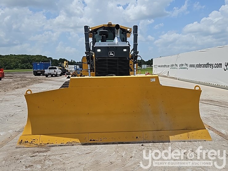 2022-deere-850l-lgp-image-16