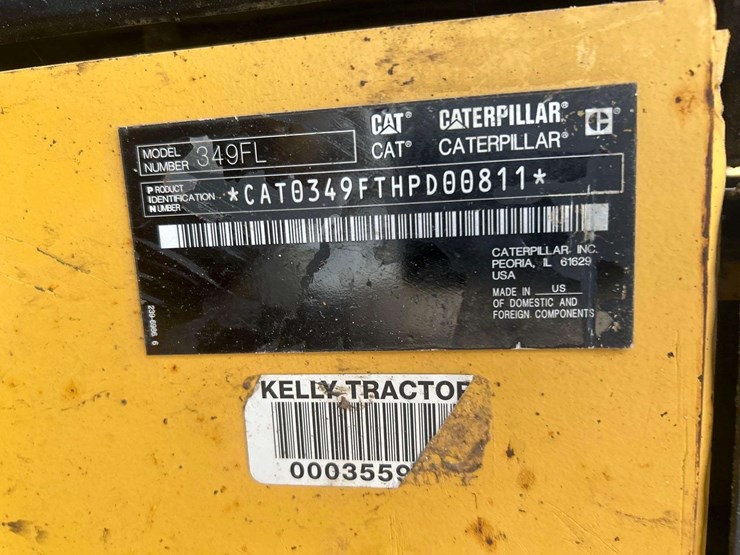 2016-caterpillar-349f-image-17