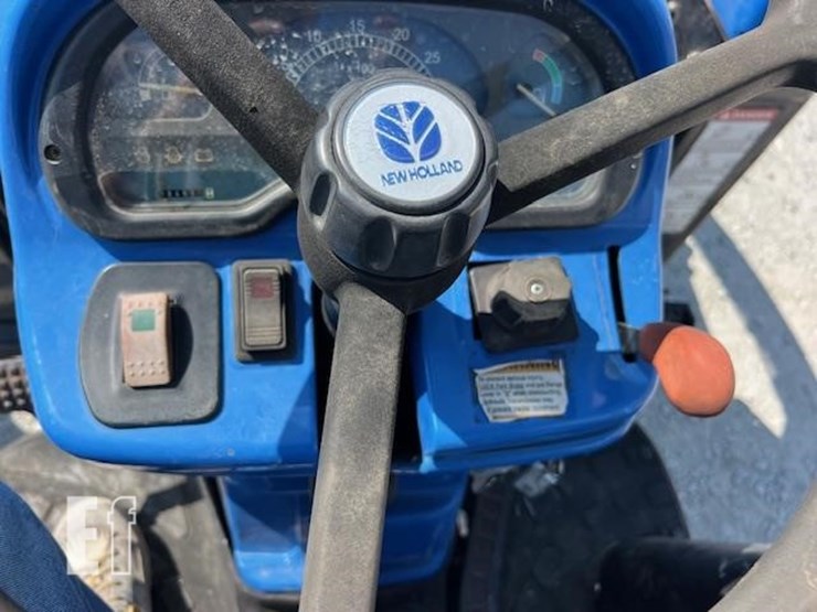 2008-new-holland-t2220-image-33