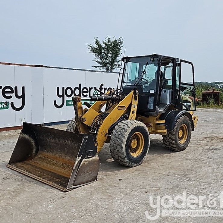 2012 CATERPILLAR 908H