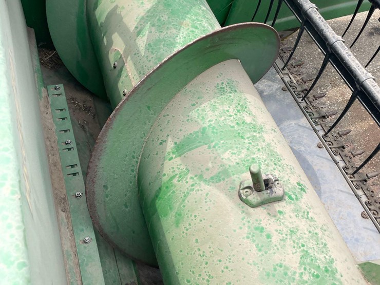 2011-john-deere-635f-image-37