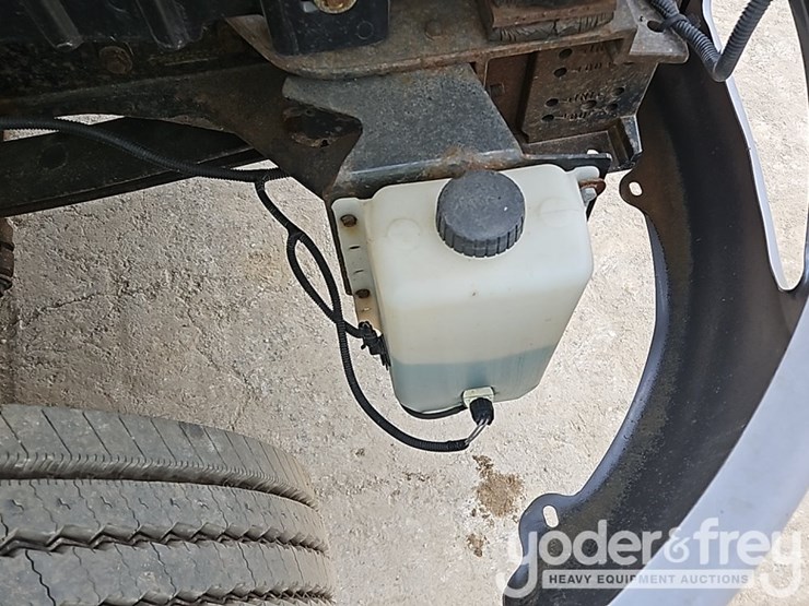 2015-international-durastar-4300-image-32