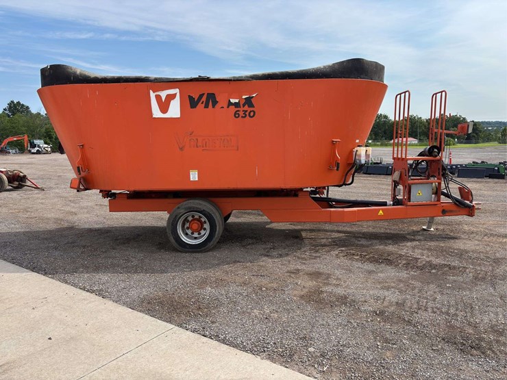 val-metal-b-max-630-cattle-feed-mixer-image-9