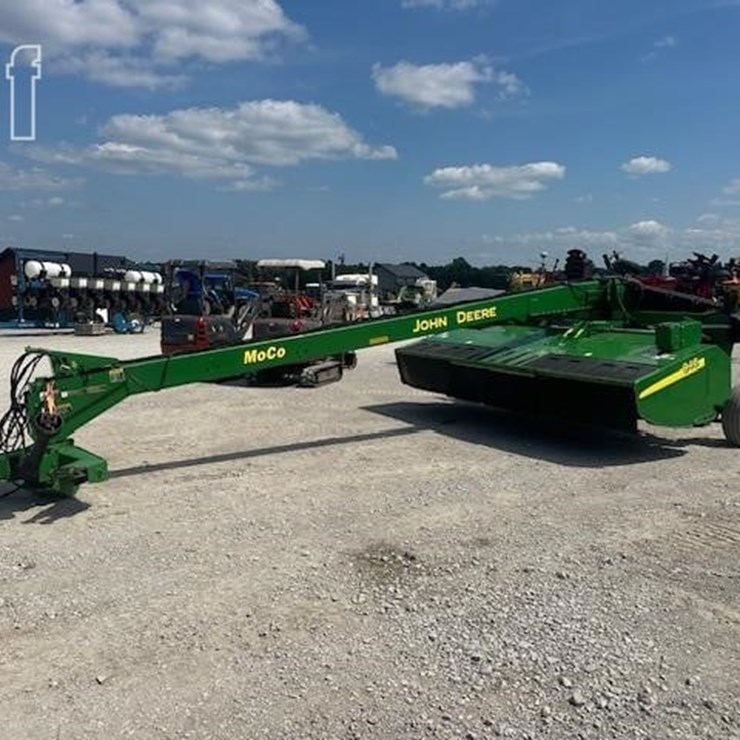 2016 JOHN DEERE 946