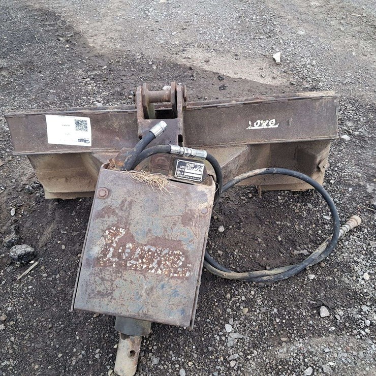 Lowe MFG Post Hole Digger