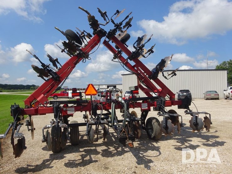 case-ih-5300-image-31