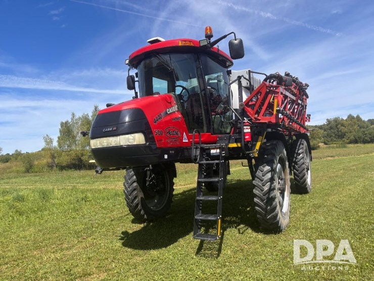 2019-case-ih-patriot-4440-image-22