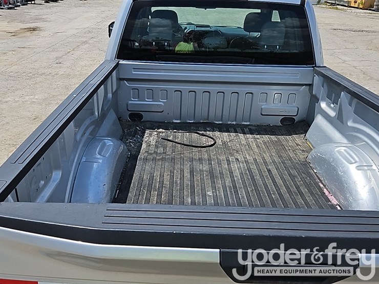 2016-ford-f150-image-9
