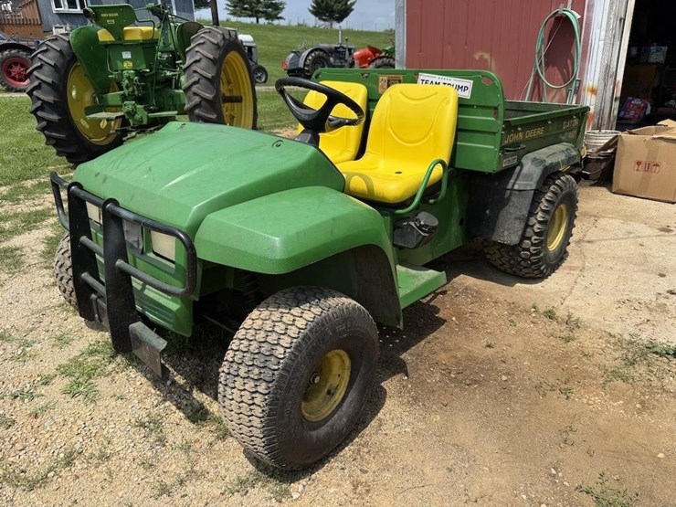 john-deere-gator-image-1