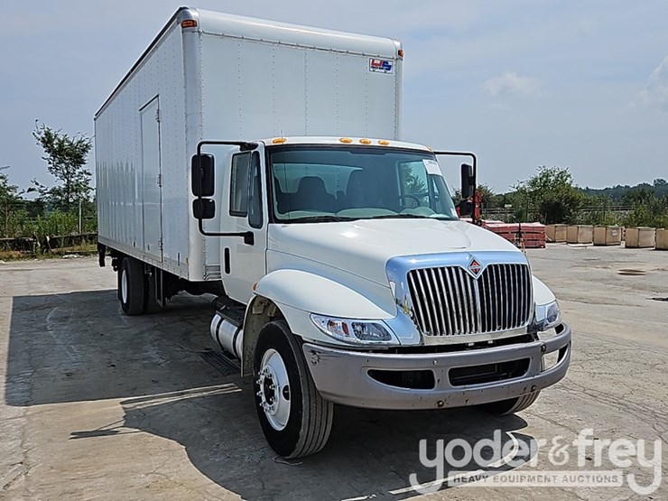 2017-international-durastar-4300-image-6