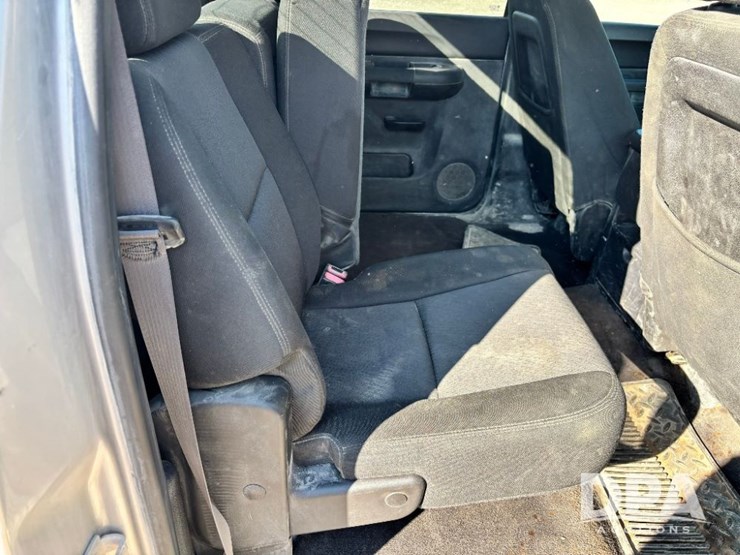 2011-chevrolet-silverado-2500hd-lt-image-56