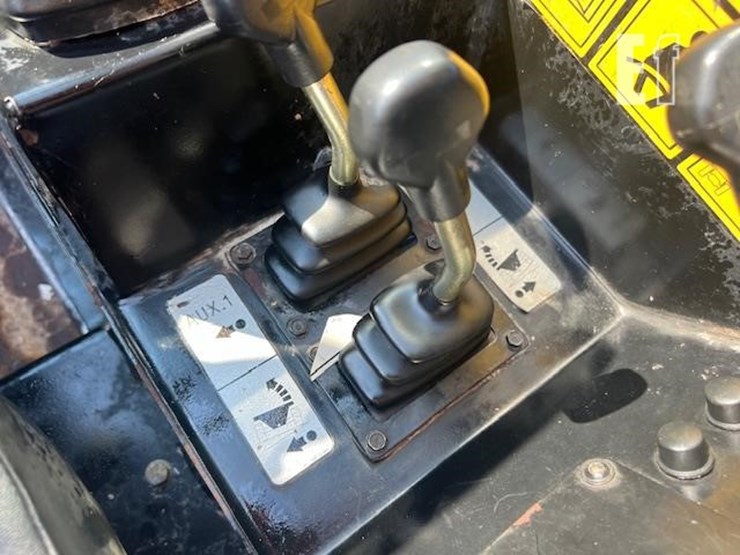 2016-jcb-507-42-image-37