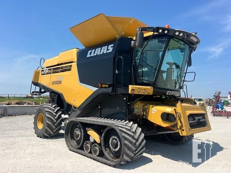 2015-claas-lexion-740-image-2
