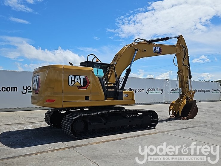 2022-caterpillar-320-image-5