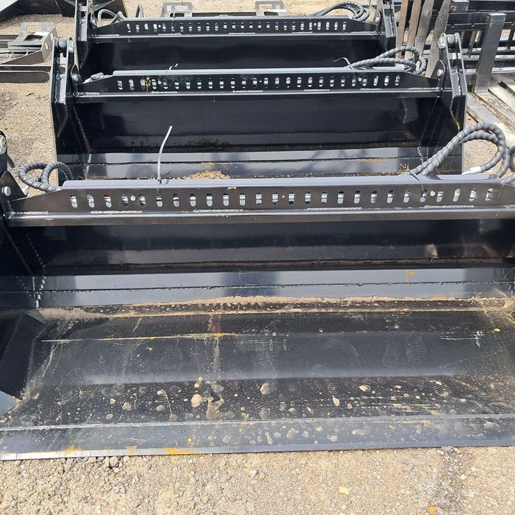 72" Multi-Purpose Bucket