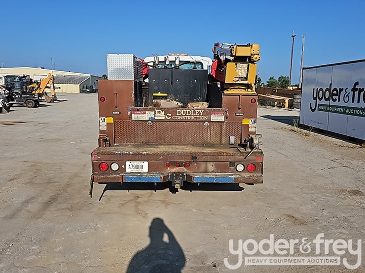 2016-international-durastar-4300-image-8