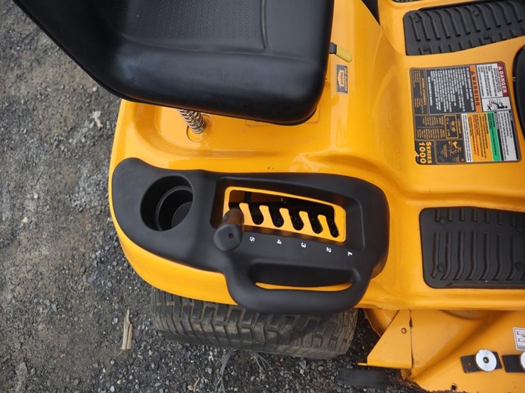 cub-cadet-lt1042-image-15