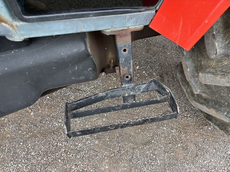 massey-ferguson-4225-image-19