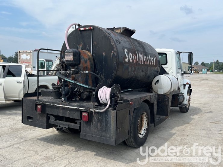 2006-international-durastar-4300-image-5