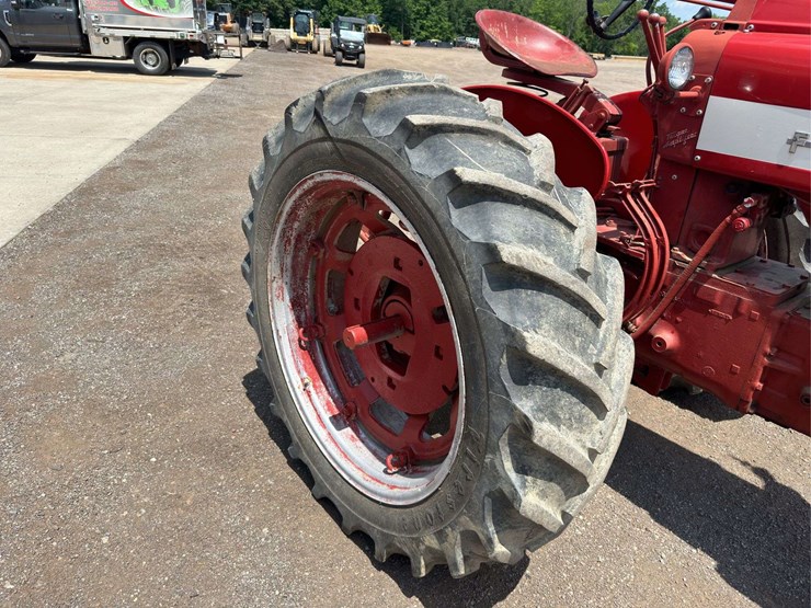 mccormick-farm-all-450-2wd-tractor-image-8