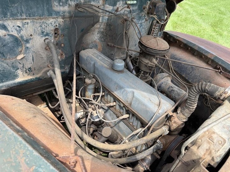 chevrolet-4100-dump-truck-image-12