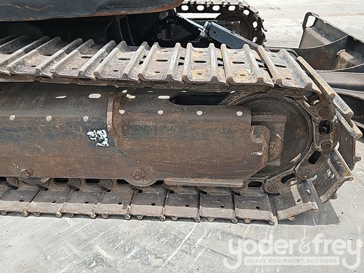 2019-bobcat-e35-image-12