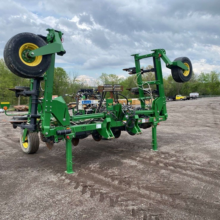 JOHN DEERE 2510H