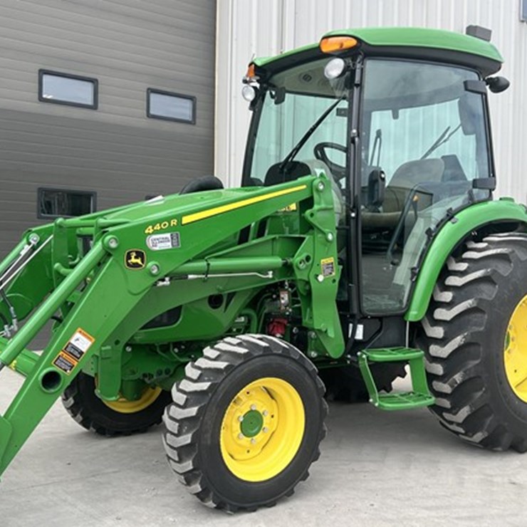 2024 JOHN DEERE 4066R